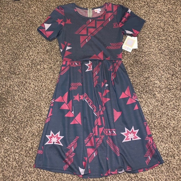 LuLaRoe Dresses & Skirts - LuLaRoe Amelia Dress